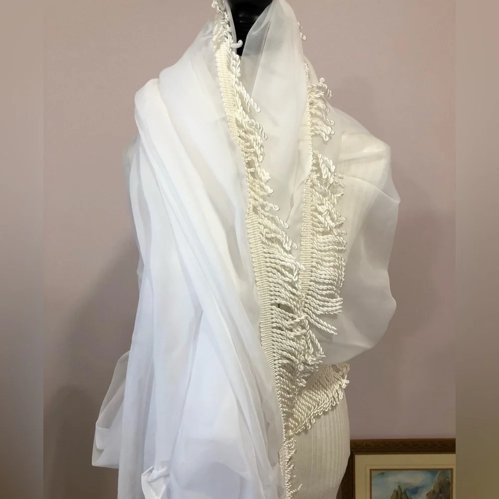 NWT Croscill Sheer White Scarf Valance With Fringe